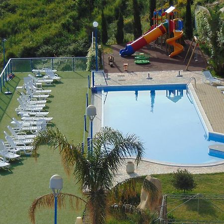 Tus'Hotel Apartments Tusa Exterior photo